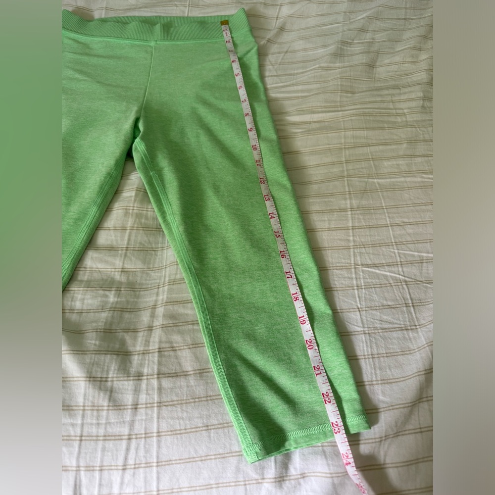 Alo High-waist Alosoft capri - Picture 6 of 6